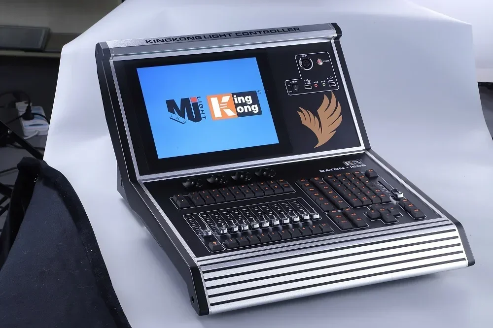 Equipo de iluminación de escenario profesional Consola táctil digital DMX512