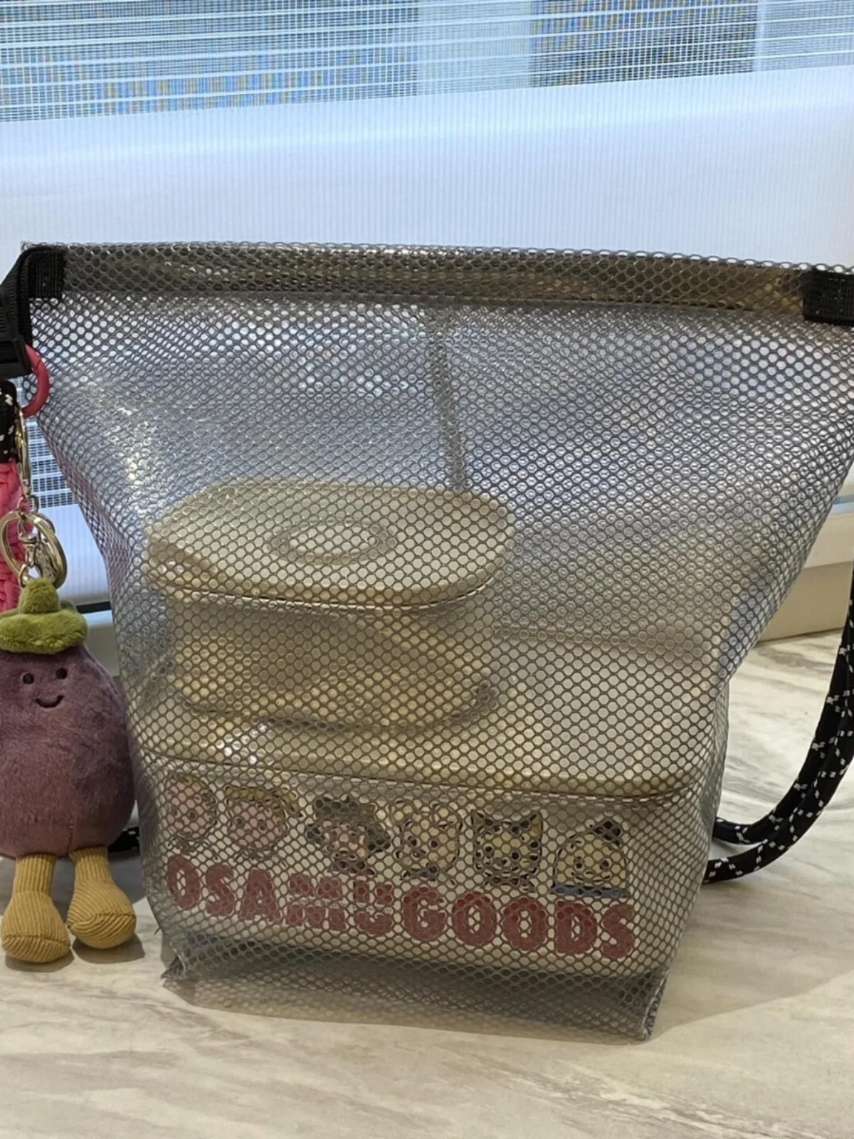 حقيبة خفيفة الوزن مقاومة للماء من البولي فينيل كلوريد للسباحة والرياضات الخارجية، حقيبة كتف للجنسين لتخزين ملابس السباحة للطلاب