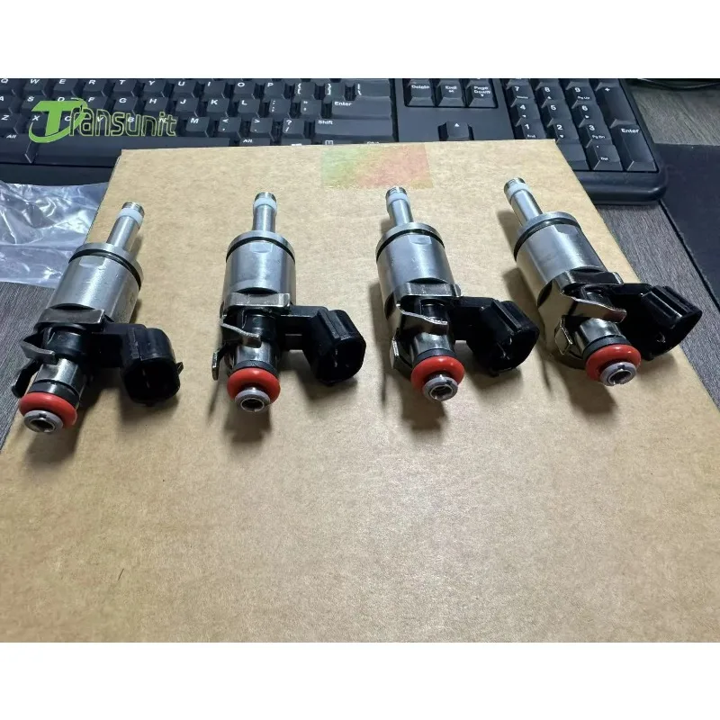 

High quality 4PCS PE01-13-250B Fuel Injectors Suit For Mazda 3 CX-5 13-16 2.0L PE0113250B