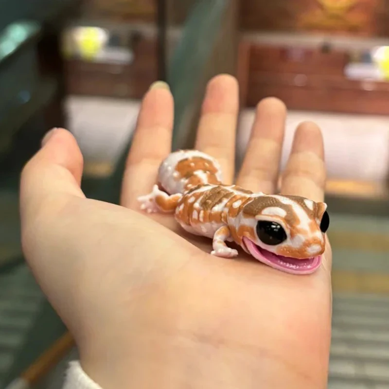 

Original Bandai Twisted Egg Biology Simulation Crawler - Frog Gecko Palace Lizard - Collectible Action Figure Model Toy Gift