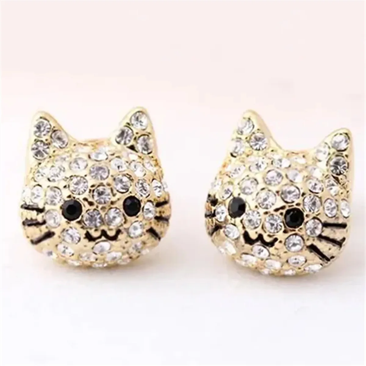 Cute Girl Cat Stud Earrings Exquisite Women's Earrings Fashion Accessories Party Jewelry Full Rhinestone Stud Earrings Girl Gift