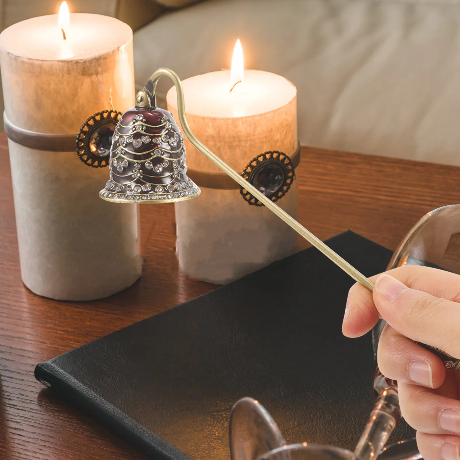 

Vintage Rhinestone Snuffer Long Handle Safe Flame Extinguisher Tool Elegant Gift for Home Weddings Parties