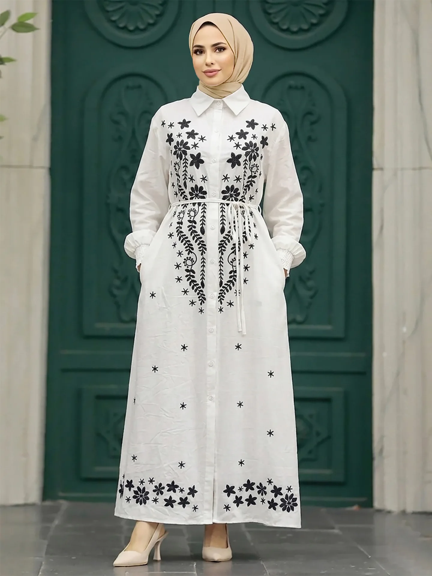 6-Color Muslim Women's Luxury Fashion Long Dress Robe Arab Heavy Industry Embroidered Collar Shoulder Loose Dress