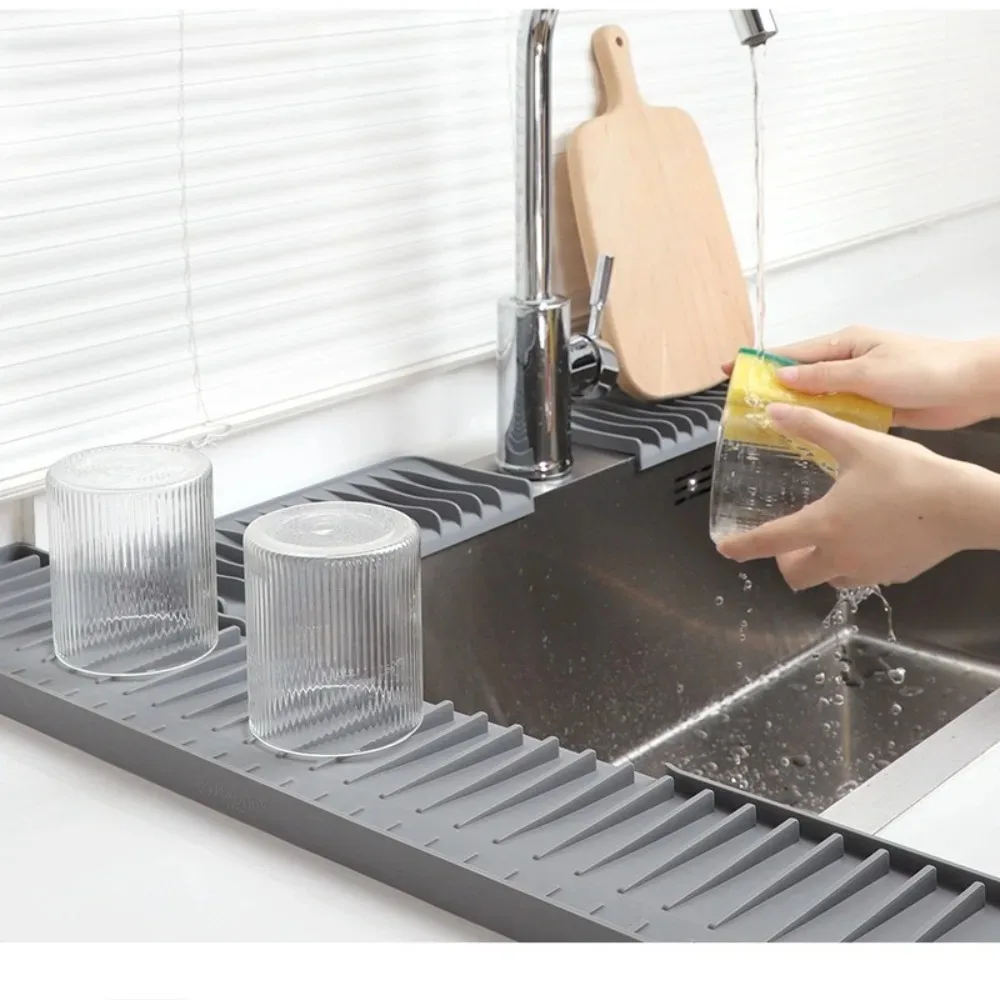 Silicone Sink Water Absorbent Tray Anti-slip Splash-proof Kitchen Sink Tea Cup Holder Kitchen Slope Sink Drain Pad Narrow Edge view 4