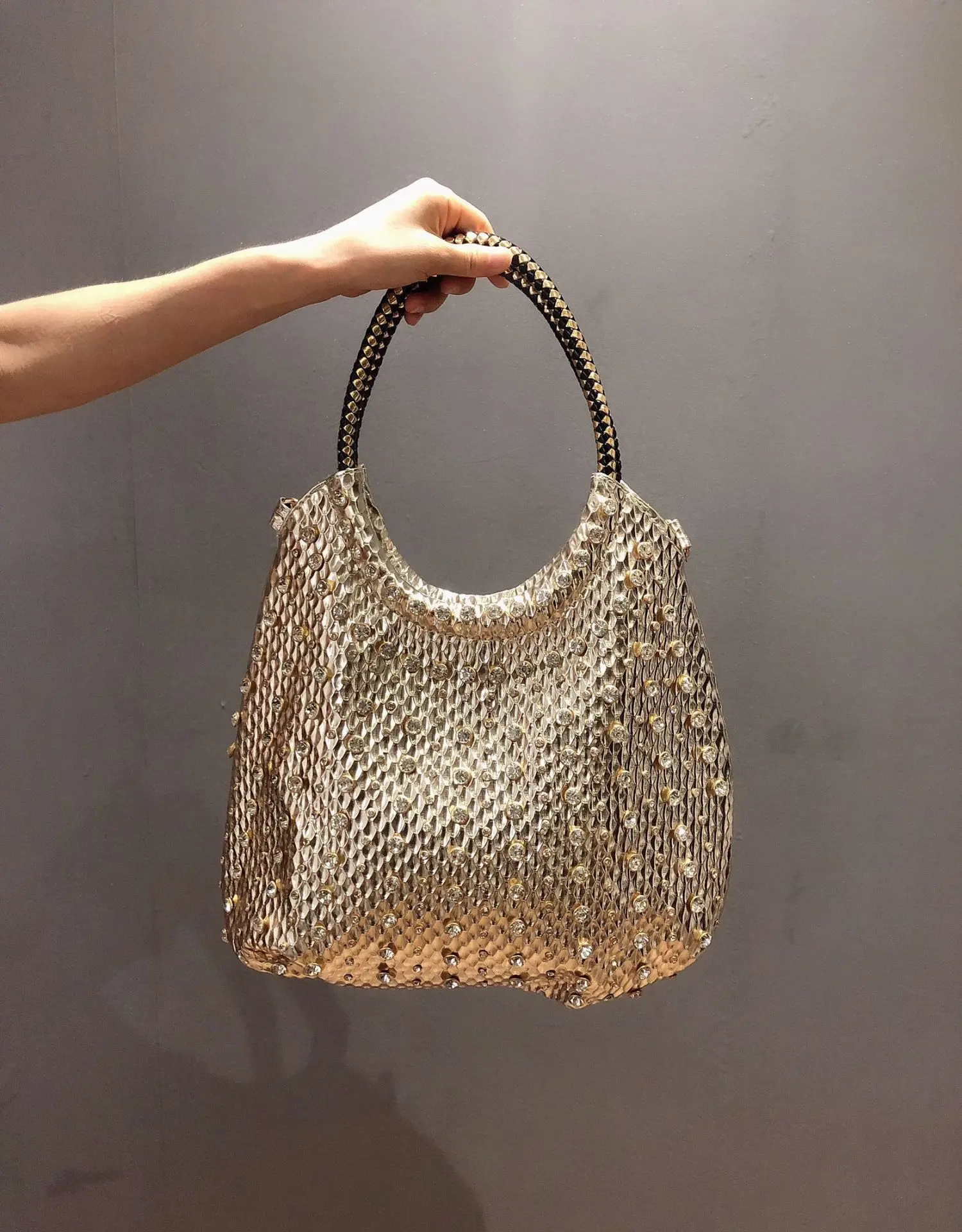 

Высококачественная модная текстурированная сумка-ведро большой вместимости, женская сумка через плечо с блестящими стразами, дамская сумочка