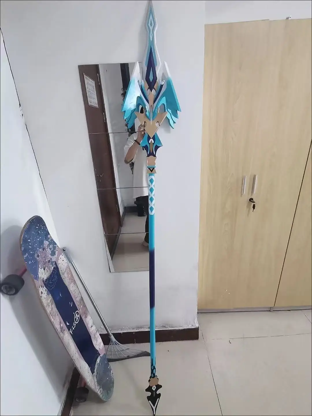 

Костюмный аксессуар Genshin Impact Шэньхэ: Посох с головой волка для косплея на Хэллоуин, Рождество, вечеринки, ролевые игры для взрослых