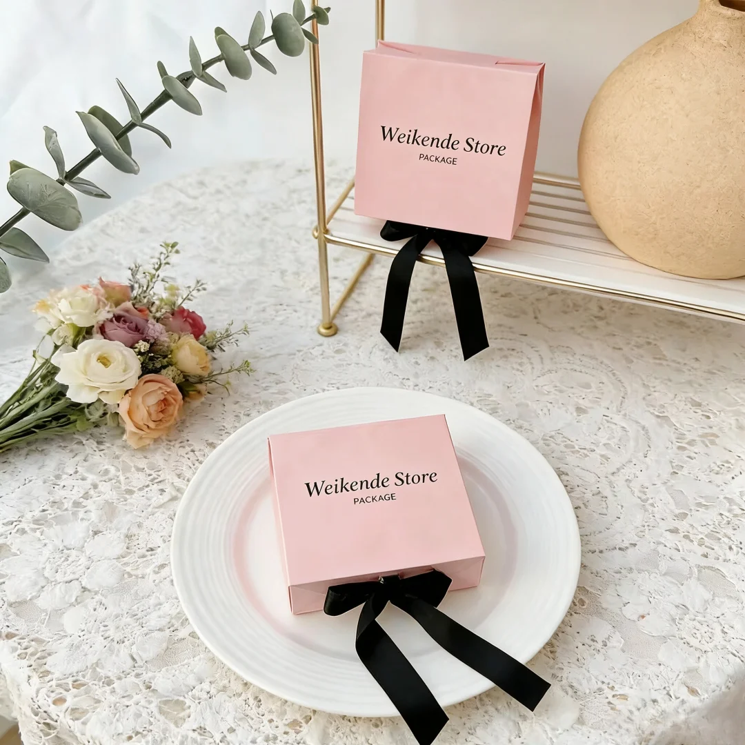 50pcs Pink Personalized Logo Jewelry Flap Bowknot Box USB Keychain Organize Earrings Ring Perfume Watchr Velvet Bag Storage Sack