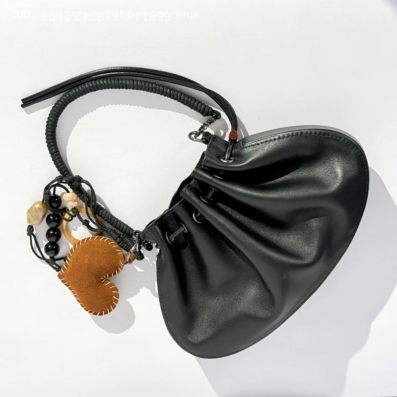 

Sheepskin Cloud Bag 2025 new niche design genuine leather pleated drawstring lucky bag dumpling bag vintage ladies handbag