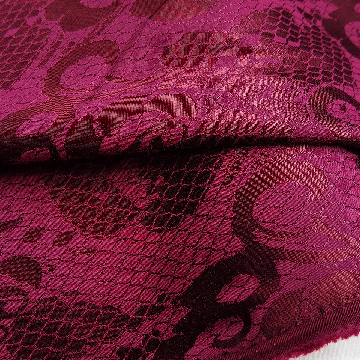 49\'\' Wide By Meter Vintage Coat Jacket Suit Material Burgundy 3D Embossed Jacquard Fabric Polyester Cotton