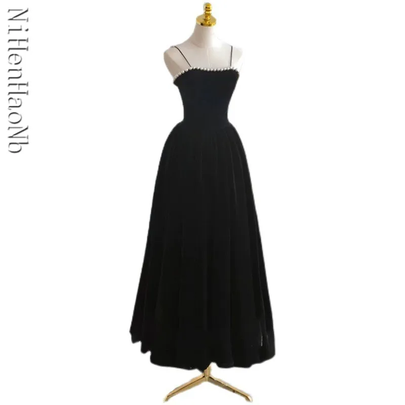 

Черное банкетное вечернее платье без бретелек с бисером, женское бархатное платье 2024, новые темпераментные платья на тонких бретельках для дня рождения