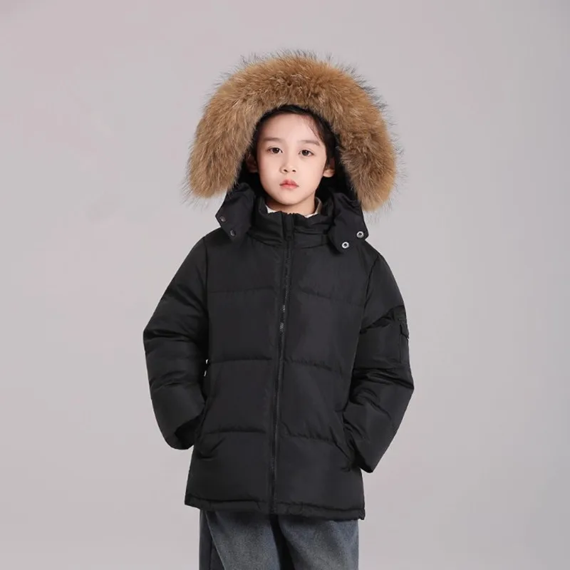 

Высококачественный детский пуховик, модная ветрозащитная непромокаемая верхняя одежда с капюшоном для мальчиков и девочек, белые пальто на гусином пуху A4848