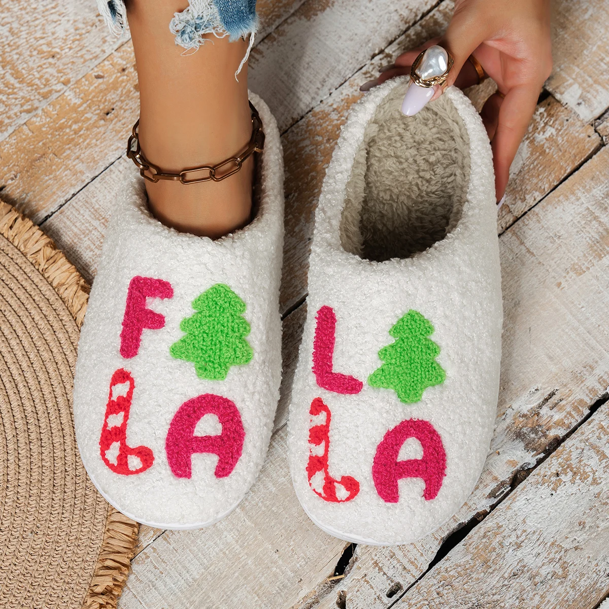 Women's Winter Slippers Christmas Cartoon Tree Candy Embroidery Fuzzy Soft Exquisite Bedroom Couple Home Shoes for Party