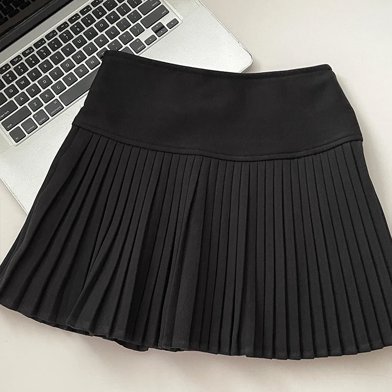 Y2K Pleated Skirt Women Accordion Pleat Mini Skirt with Bulit-in Shorts Tennis Skirt Miniskirt Teen-girl Fall Winter Outfit