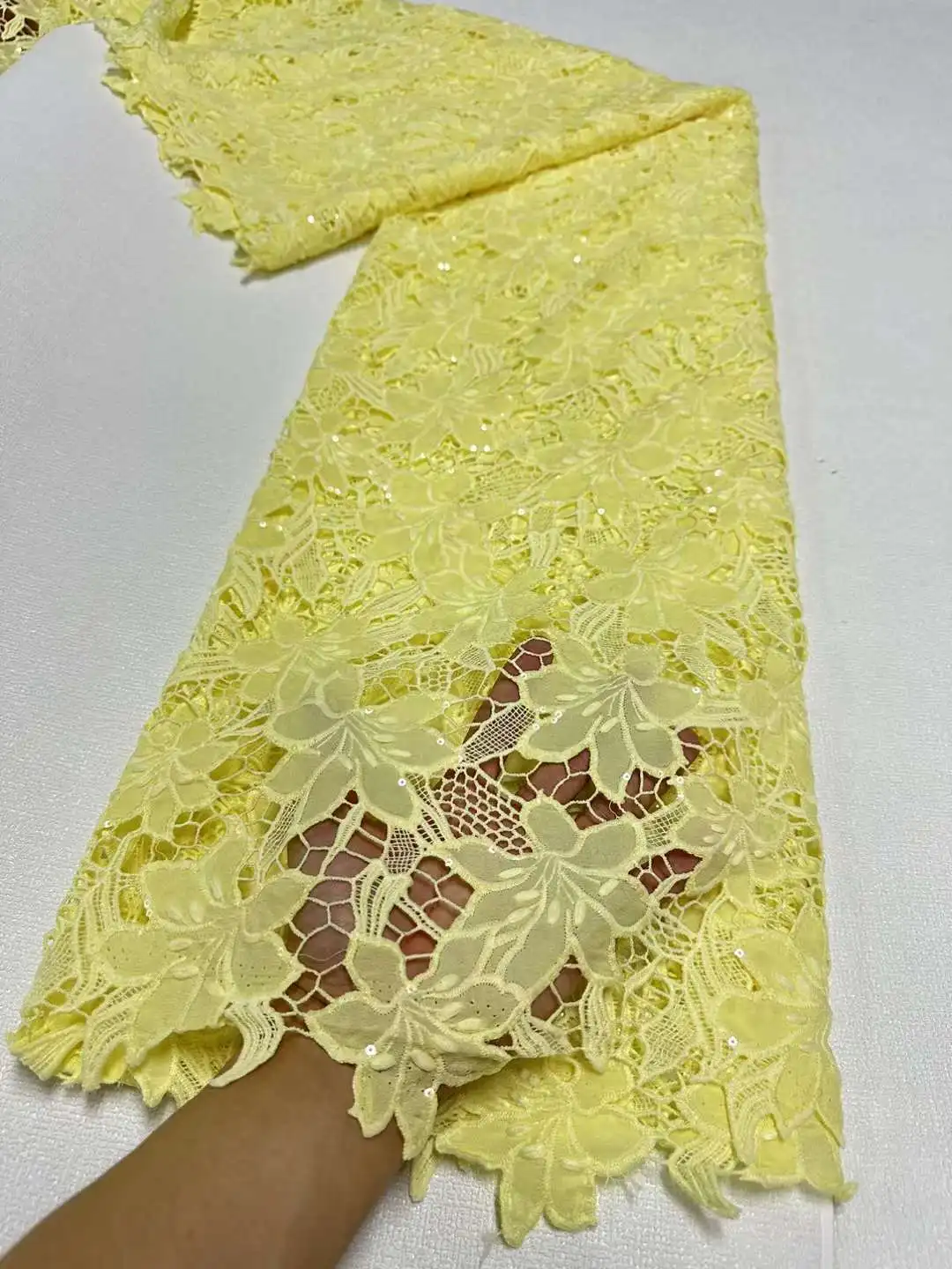 African Guipure Cord Lace Fabrics 2024 High Quality Nigerian French Milk Silk Lace Fabrics 5 Yards for Wedding Asoebi Dresses