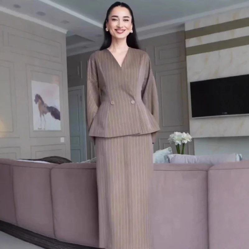 

2025Autumn Slim Fit Simple Elegant Comfortable Long Sleeve Long Dress Set for Women