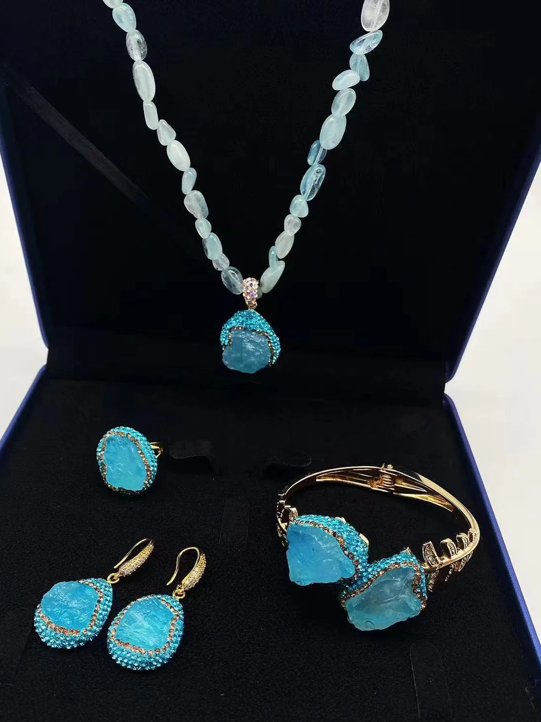 parure-de-bijoux-en-saphir-bleu-naturel-cadeau-d'anniversaire-elegant-et-genereux-pour-amie-ensemble-d'accessoires-de-mode
