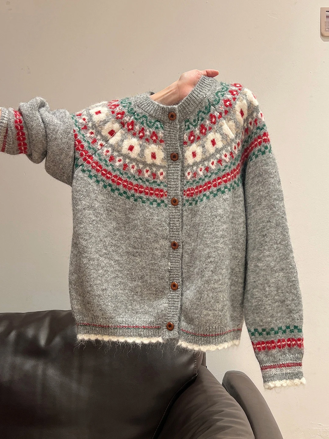 Thickened Knitted Sweater Coat Women's Loose Casual Style Long Sleeve Button up Cardigan for New Year Spring Autumn Wear