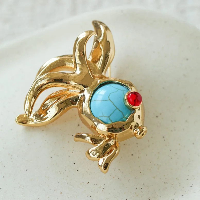 

Brass Gold Plated Brooch Necklace Goldfish Turquoise Gemstone Women Luxury Jewelry Europe America