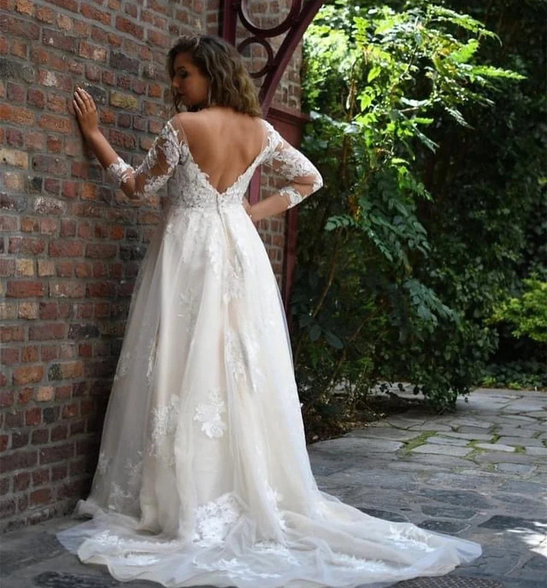 تخصيص مغرفة الدانتيل يزين ألف خط فستان الزفاف Vestidos De Noiva الأفريقي 3/4 طويلة الأكمام عارية الذراعين حديقة زي العرائس