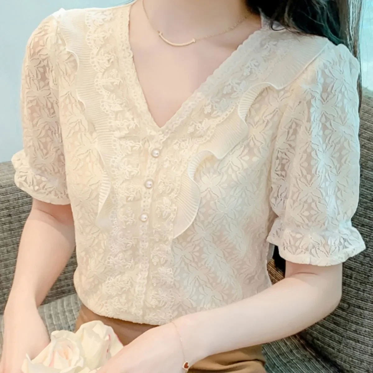 Women Floral Lace Blouse V Neck Short Sleeve Puff Sleeve Sweet Style Summer Lightweight Open Front Blouse