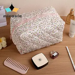 MIROSIE Pretty Pink Floral Print Makeup Bag with Zipper Portable Travel Skincare Storage Pouch Makeup Organizer Big Size