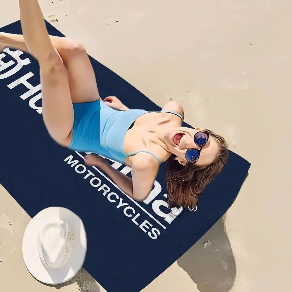 H-Husqvarnas Logo Microfiber Beach Towel Absorbent Quick dry Soft Yoga Swimming Resort Mountain Climbing Towel view 4