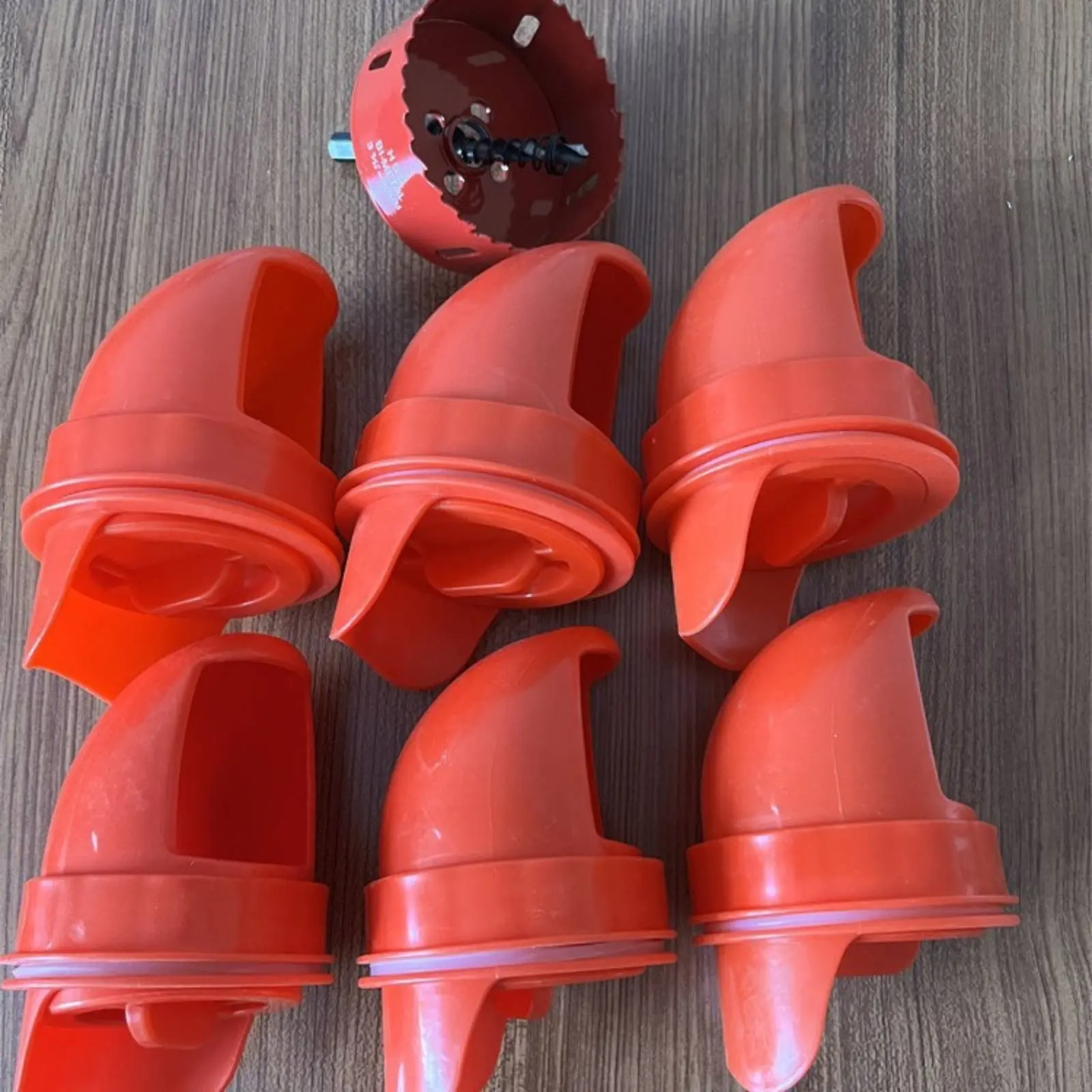 Weighted Poultry Feeder Waste Reducing Automatic Chicken Feeder Chicken Feed Trough No Clogging Livestock Feeding Equipment view 2