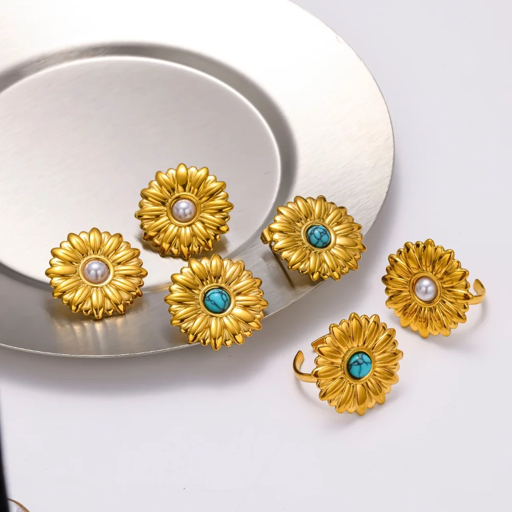 

Women's 316L Stainless Steel Petal Flower Shape Stud Earrings and Rings Set with Embedded Pearls Fashion Fine Jewelry