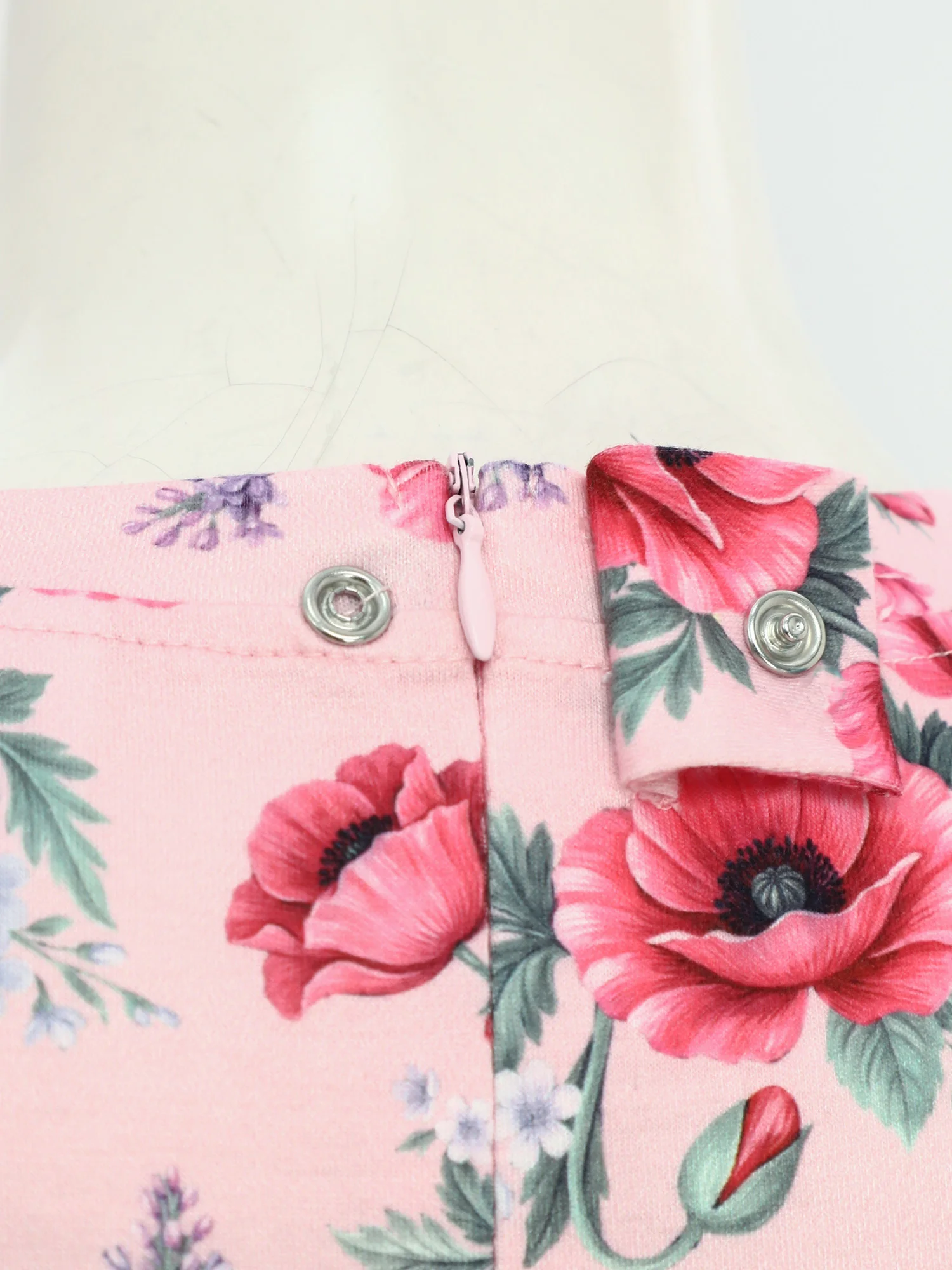 بدلة قطعة واحدة مخططة بأكمام طويلة وسحاب للرجال والنساء المسنين، مقاومة للانزلاق، لذوي الاحتياجات الخاصة والمعاقين