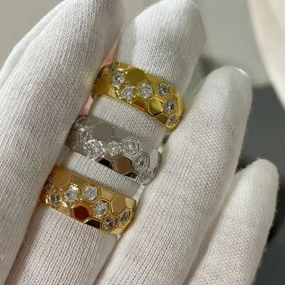 Anillo de plata 925 chapado en oro V, con circonita finamente tallada en forma de panal, joyería exquisita para hombre y mujer