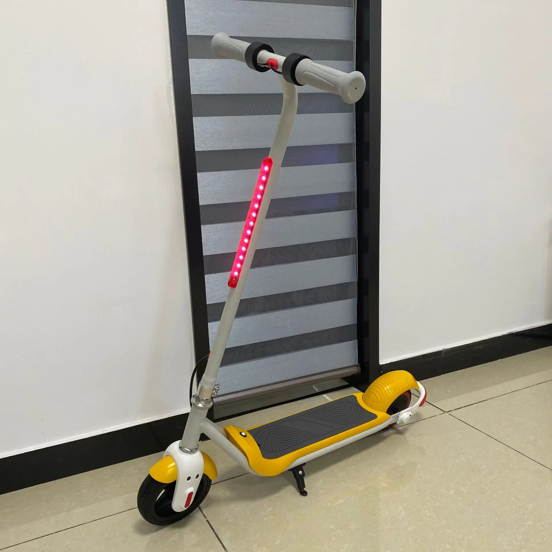 

6.5 inch children's electric scooter for teenagers