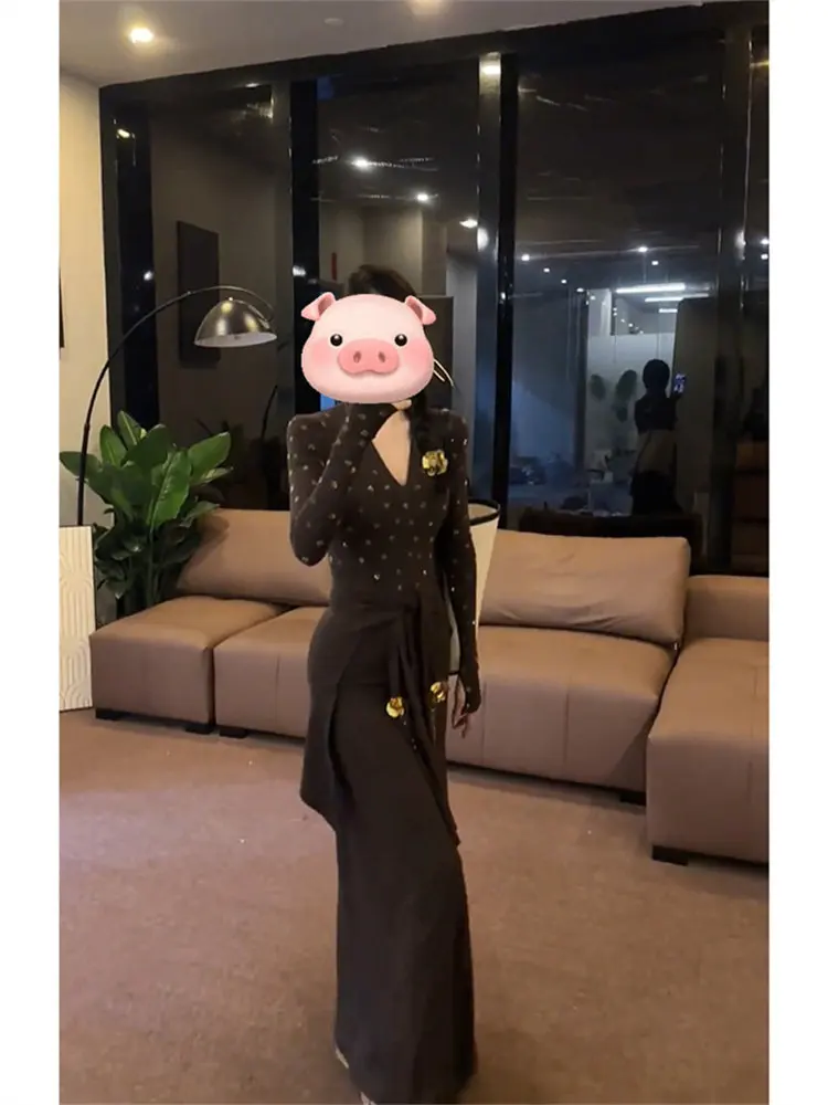 

Ele Lady Set Women's New Sle f-length Skirt Diamond-Heated Top Whole Set OOTD Matching Brown Long Sve irt