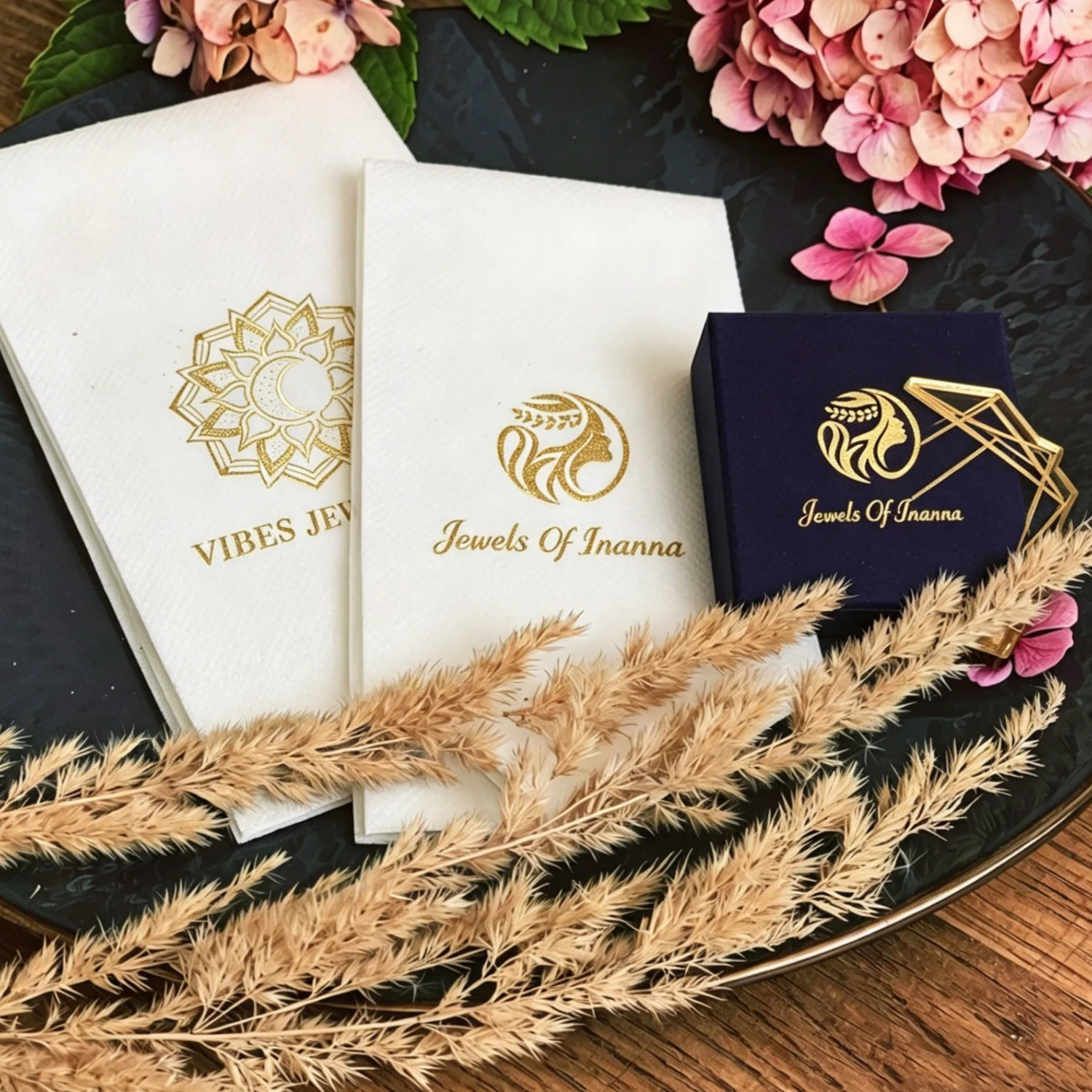 

Sheepsew 100pcs Personalized Napkins Gold Foil Linen Like Disposable for Banquet Dinner