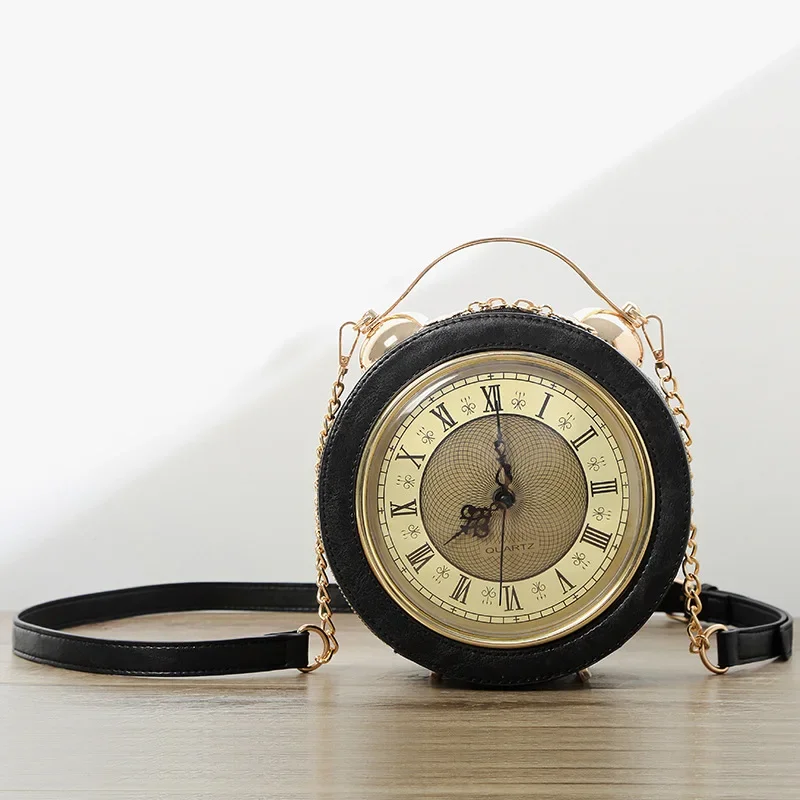 Modeling Of Small Round Bell With Individual Chain In The New Kind Of Women\'s Bag Hand-held Slant Bag Clock Bag In