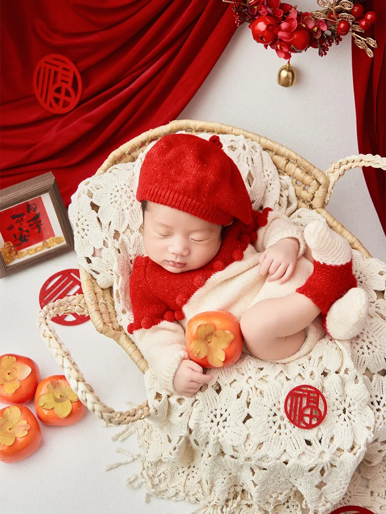 Kostum rajut bayi Tahun Baru, Jumpsuit rajut, kaus kaki baret, pakaian fotografi, Set karangan bunga Natal, mendukung foto bayi, alat peraga pengambilan foto