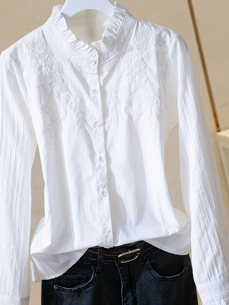 Camisa blanca de manga larga con bordado para mujer, cuello de volantes vintage, estilo dulce, prendas de vestir femeninas, Verano