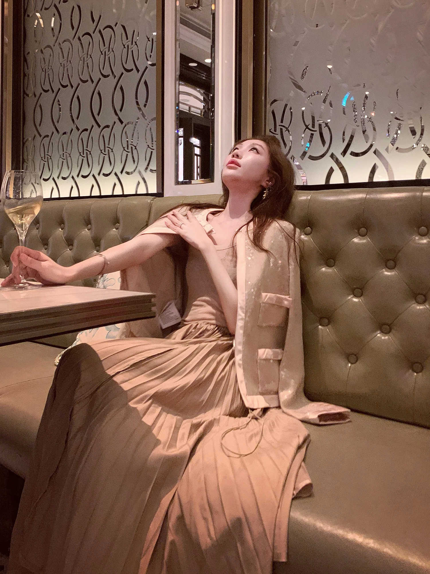 

Amor Miu 2W Human Mermaid Sequin Knot ort Jaet Women's Autumn Small Fraance Sle Outerwear Ele Top