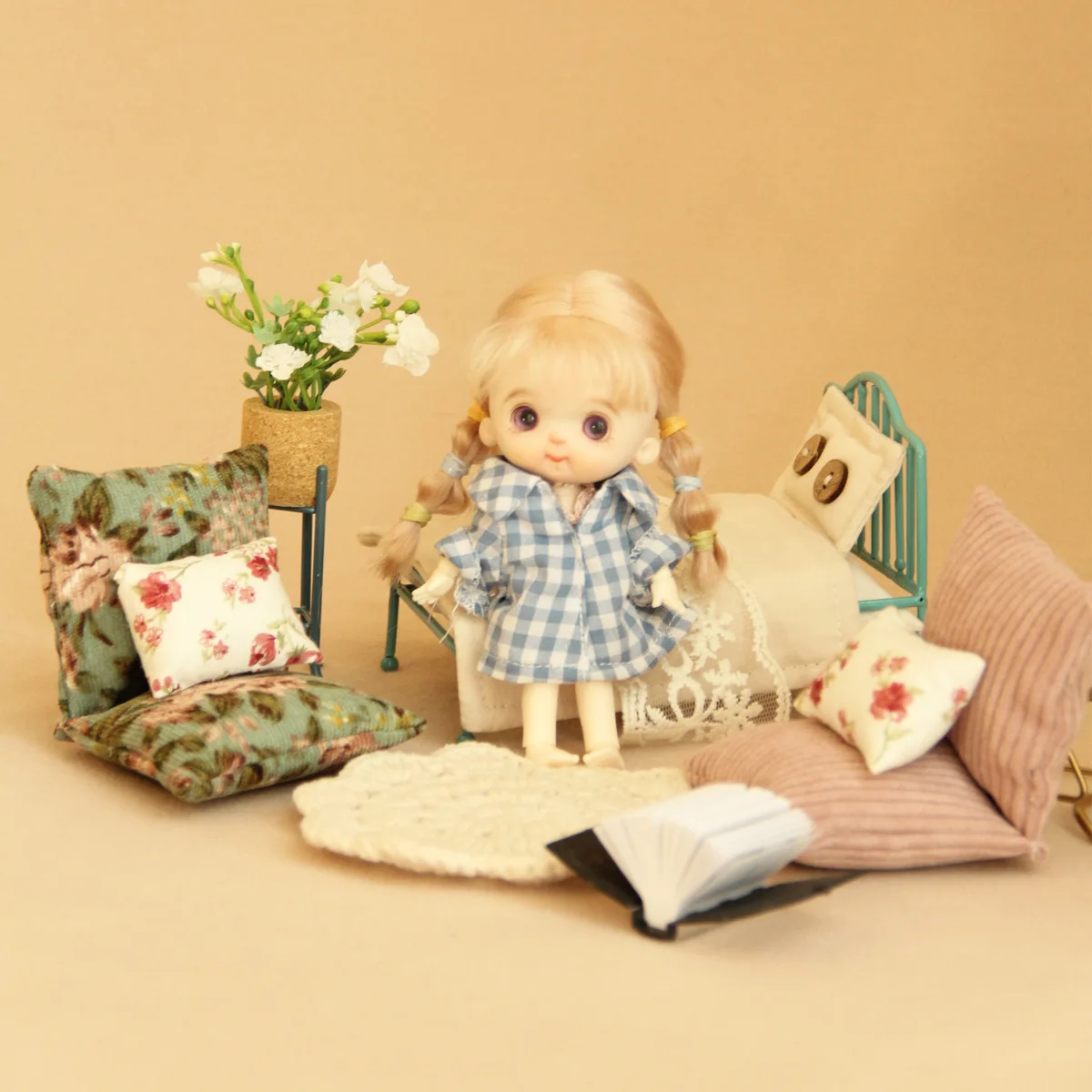 1:12 スケール BJD 人形ソファ OB11 ミニ怠惰な椅子、小さな人形用の柔らかい生地のリクライニング背もたれ付き