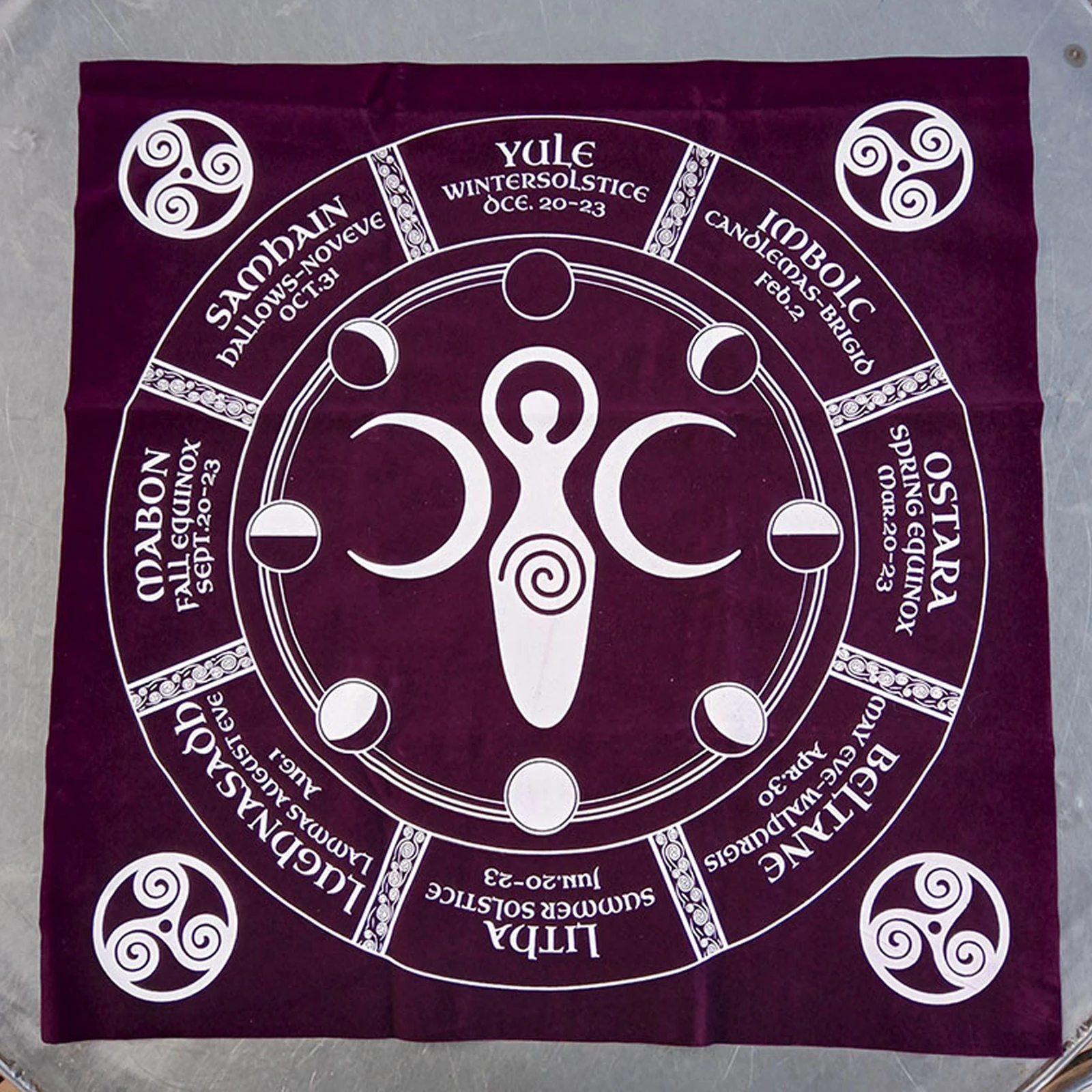 9 Style Tarots Tablecloth Triple Moon Pentagrams Pagan Altar Cloth Flannel Tarots Cloth Divination Astrology Board Game 49x49cm