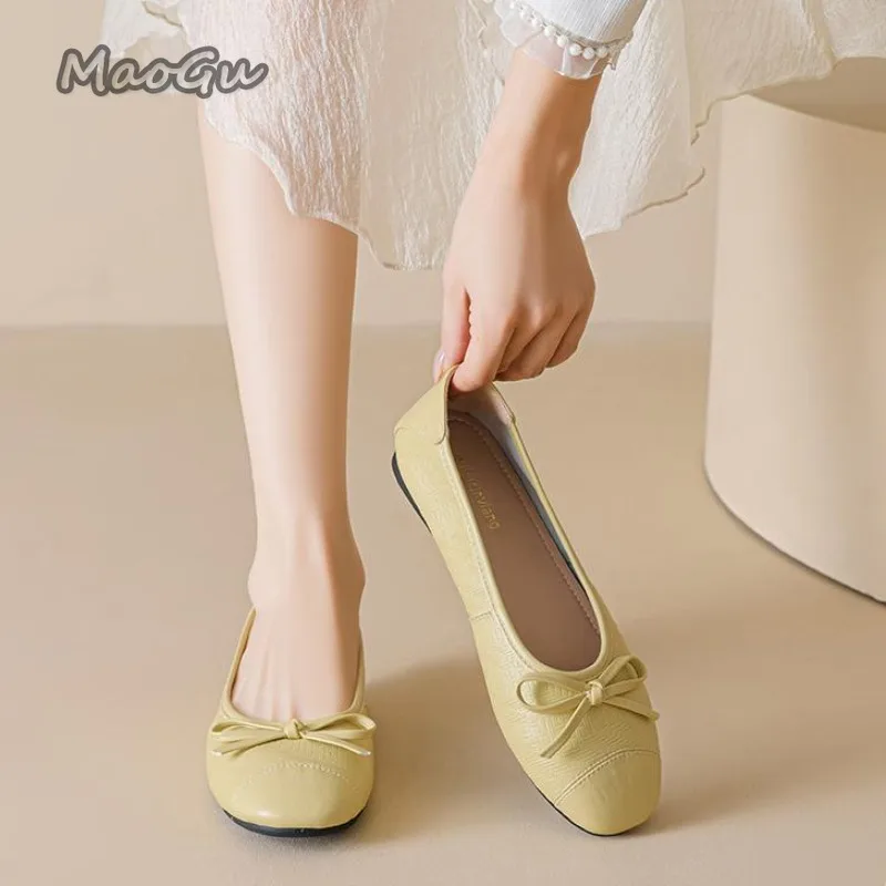 Elegante bowknot bailarina apartamentos femininos dedo do pé redondo sola macia confortável deslizamento-em senhoras mocassins de couro único mules sapatos size35