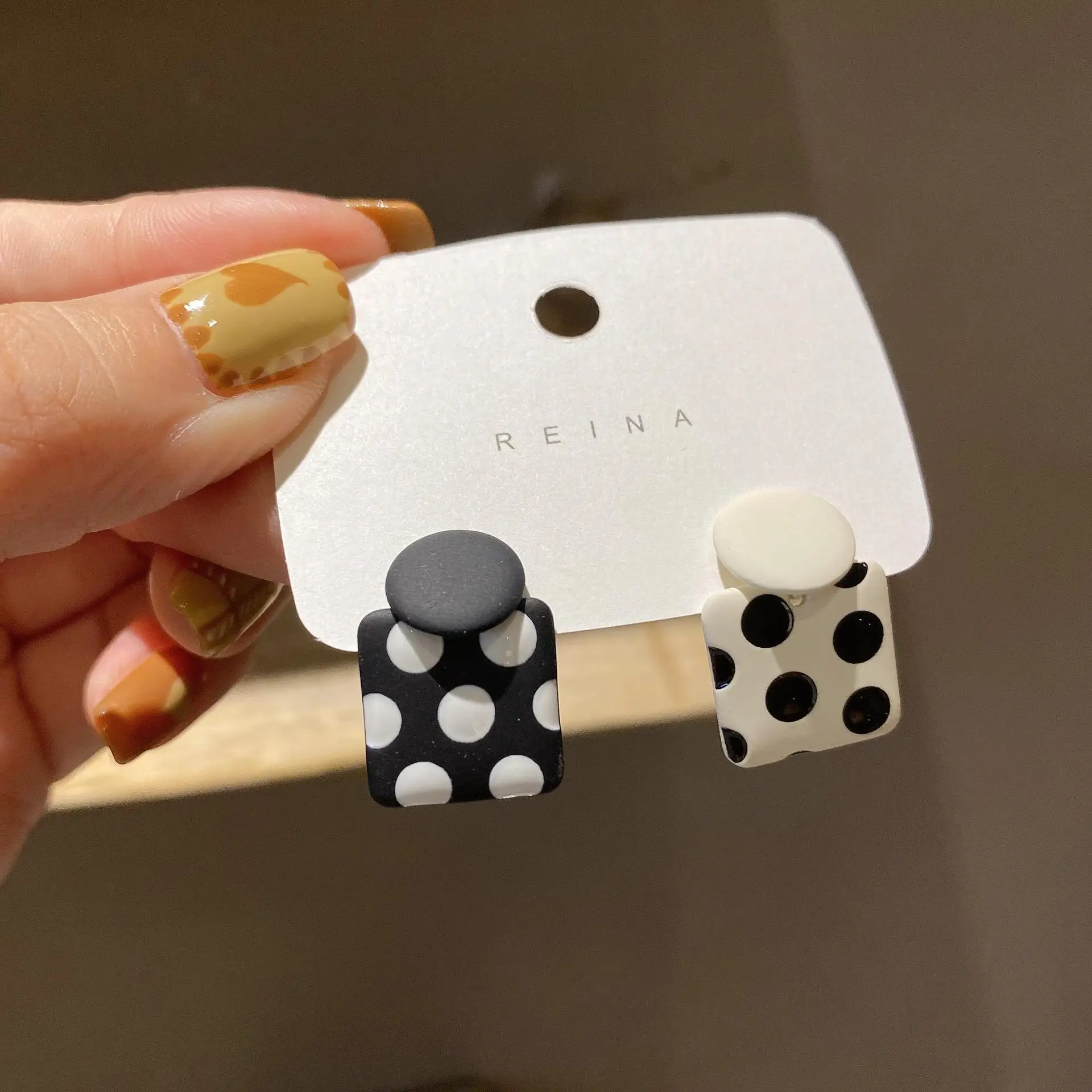 Korean Trendy Geometric Square Black White Polka Dot Drop Earrings Unique Design Asymmetric Enamel Ear Jewelry New Year Gift