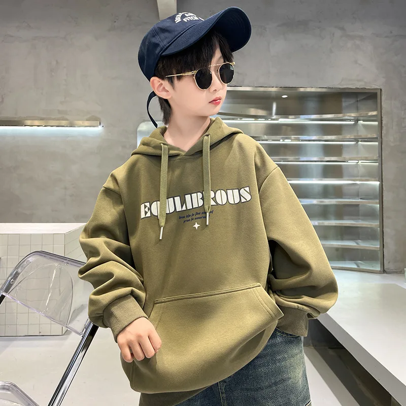 

Толстовка с капюшоном для мальчиков весна-осень 2023 новый стиль средний и большой Детский Стиль Топ с капюшоном одежда