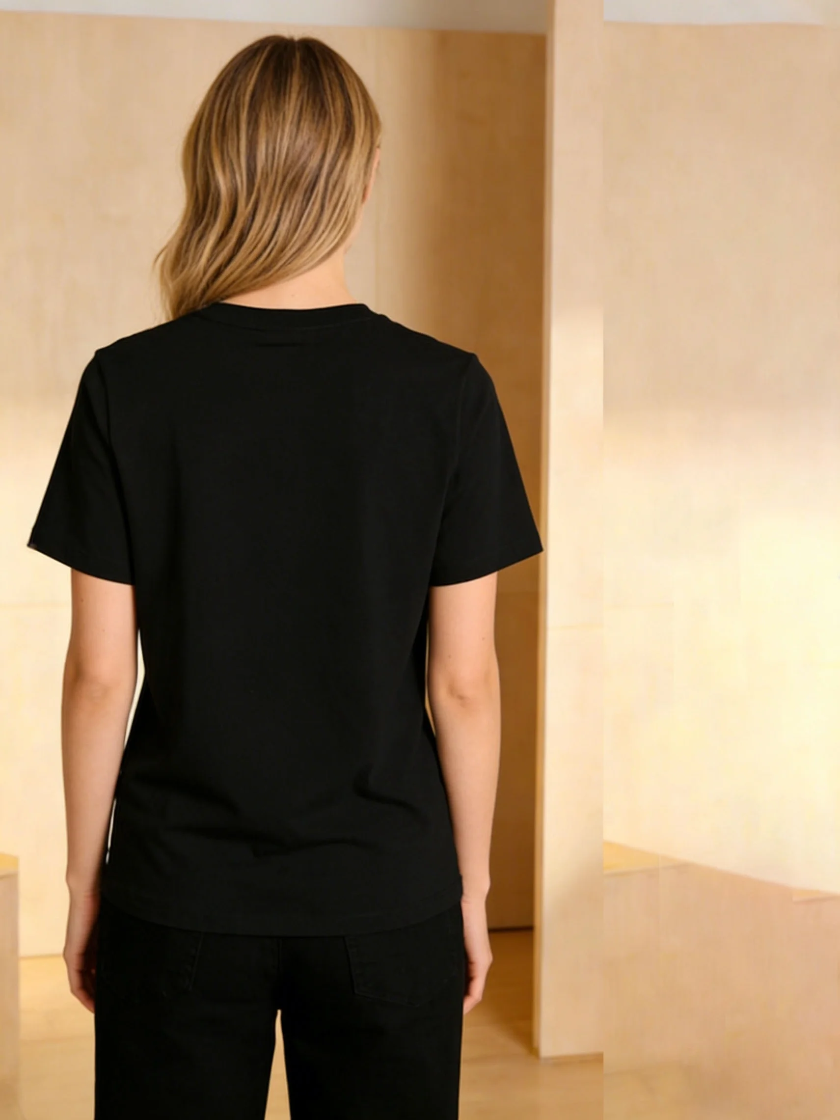 [Women's Short-Sleeve T-Shirt] Women's Elegant Round Neck Short-Sleeve T-Shirt - Solid Color Blouse, Medium Stretch Opaque Short Sleeve Top, Machine Washable Casual & Dressy Basic Blouse for Layering, Regular Fit Wardrobe Essential