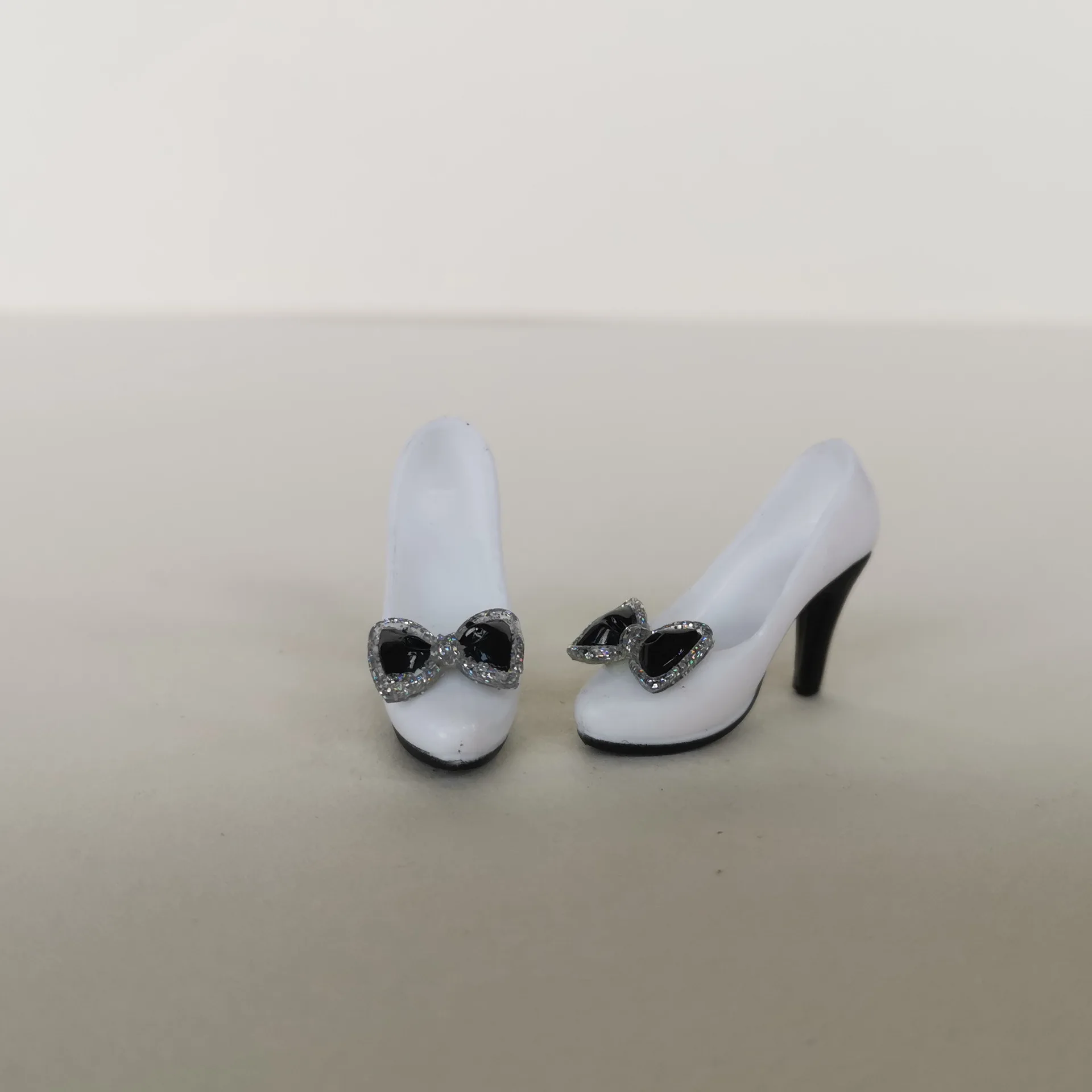 1\6 Puppenschuhe Zubehör ST FR Supermodel Puppenschuhe 30 cm Modedesign Schleife High Heels Kleiner Duft Wind High Heels