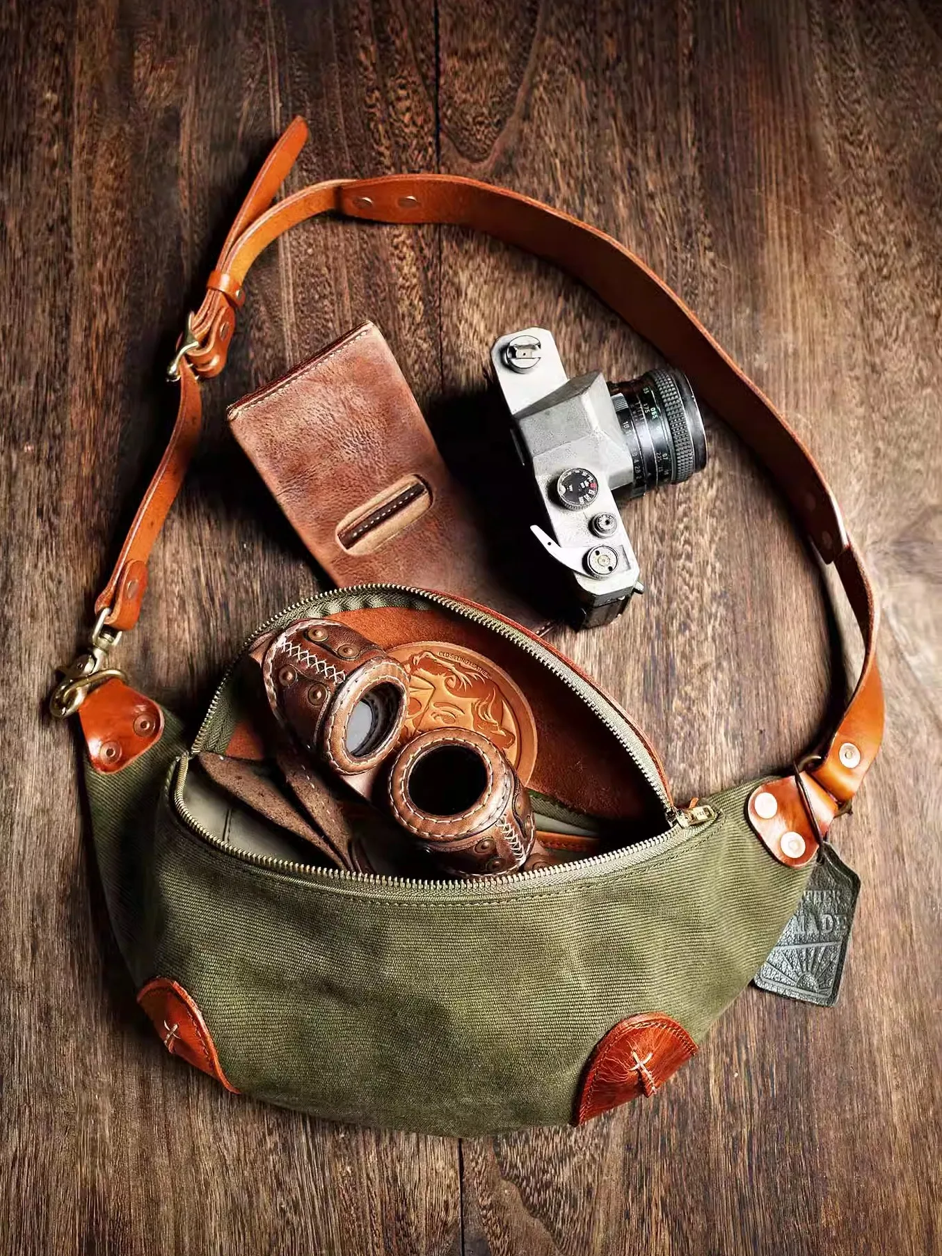 Casual vintage canvas leather stitching men's small chest bag outdoor daily sports designer handmade motorcycle crossbody bag
