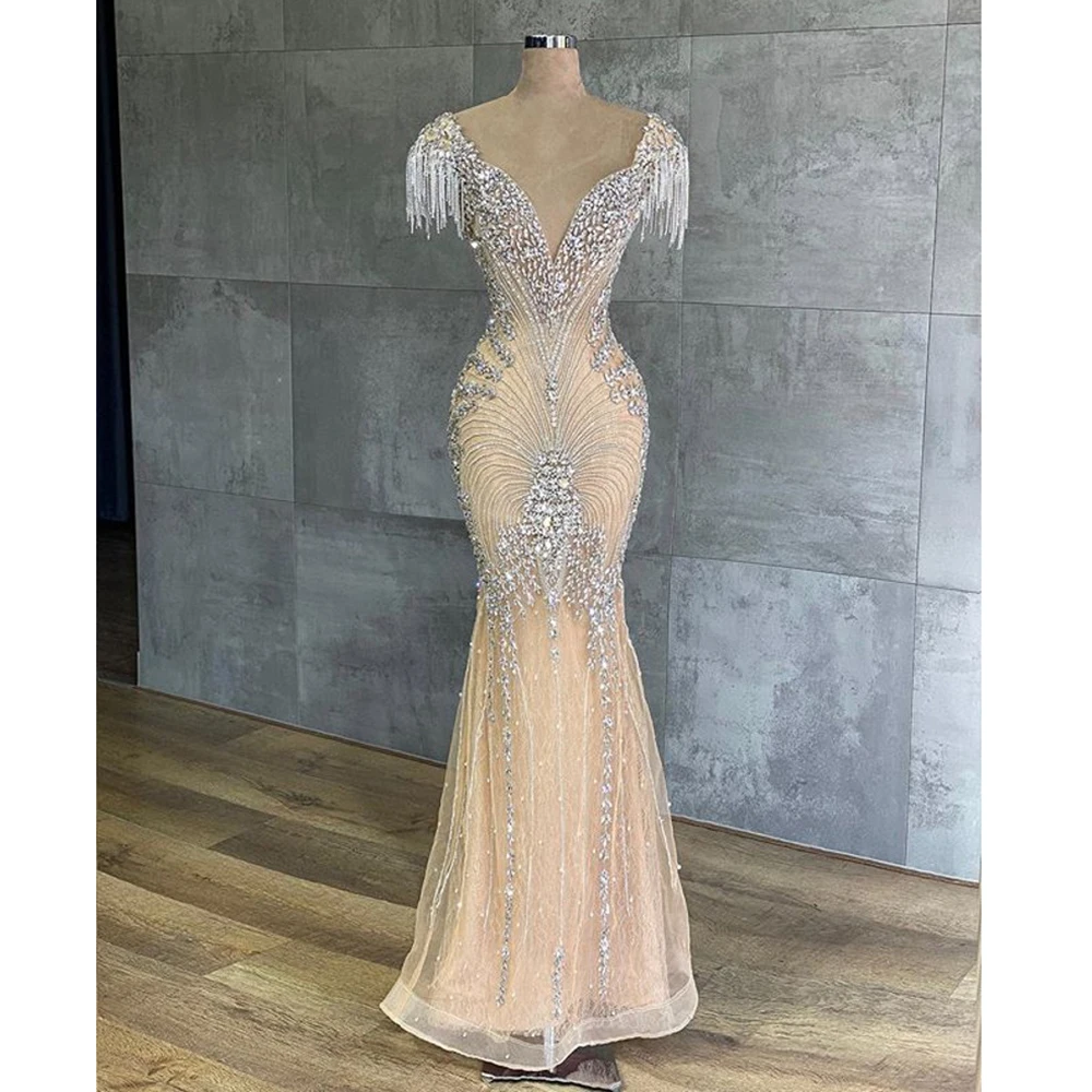 Nieuwe Arabisch Illusion V-hals Avondjurken Kwastje 2023 Crystal Kralen Dubai Prom Jassen Party Gown Mermaid Robe De Soiree