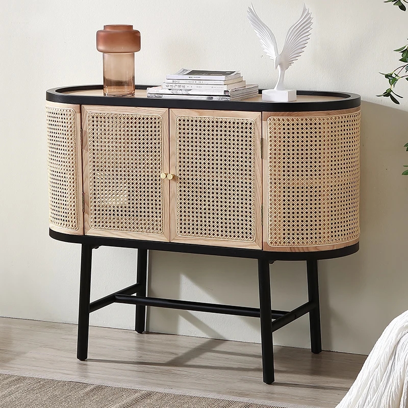 

простой современный шкафчик из ротанга, небольшая гостиная в квартире, входной шкаф, чайный шкаф, обеденный боковой шкаф