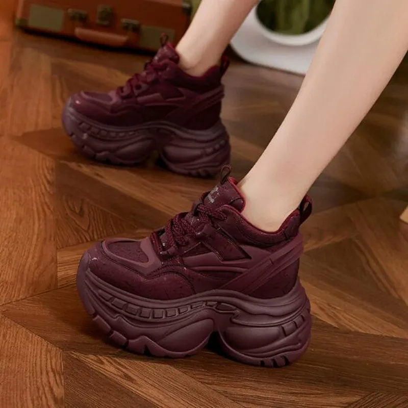 

2026 Winter Womens Lightweight Velvet Casual Shoes Warm Inner Height Increasing Women Sneakers Versatile High-top Cotton Shoes