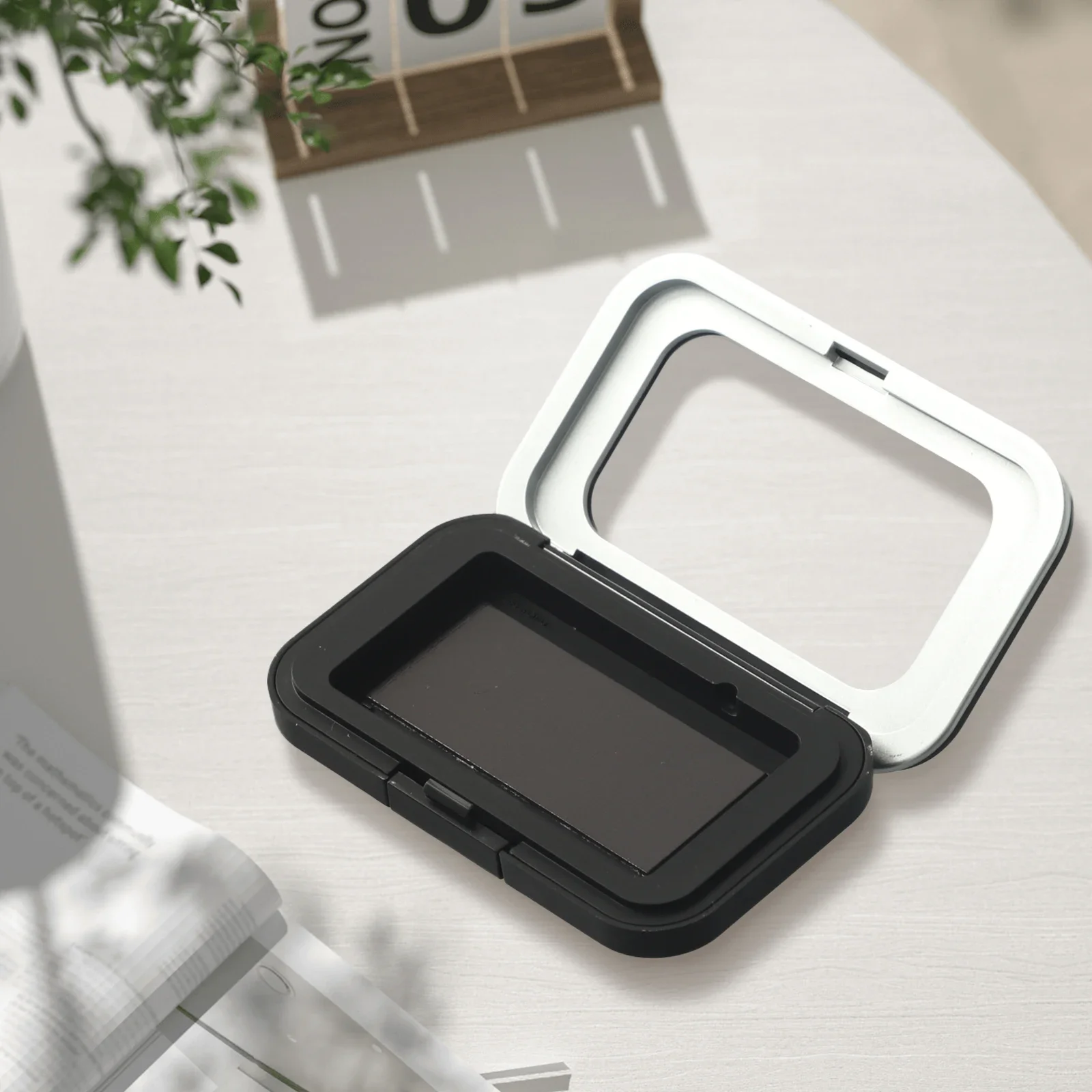 Magnetic Needle Storage Box Black&Sliver Comfortable For Embroidery Needles Portable Rectangular 1 High Quality 1