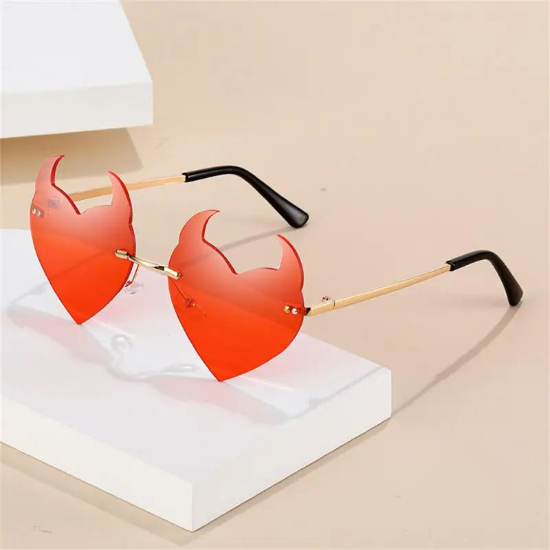 Men's Women's Ghost Sun Glasses Party Decoration Gafas Sol Mujer Halloween Eyewear Rimless Design Funny Devil UV400 Sunglasses